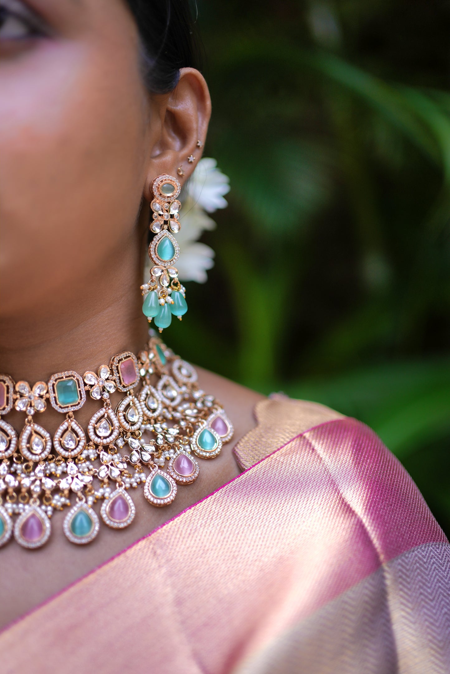 Peach Gold Soft Tissue Saree with Pink Gradient Border zoomed in